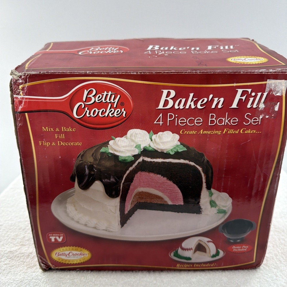 Betty Crocker Bake n Fill Cake Pan Set with Dome 4 Piece Bake Set Open box